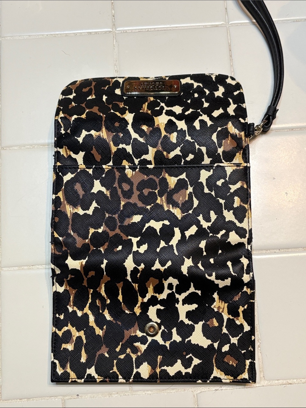 Victoria's Secret Leopard Print Wristlet Wallet - Black, Brown & Cream - Picture 5 of 5